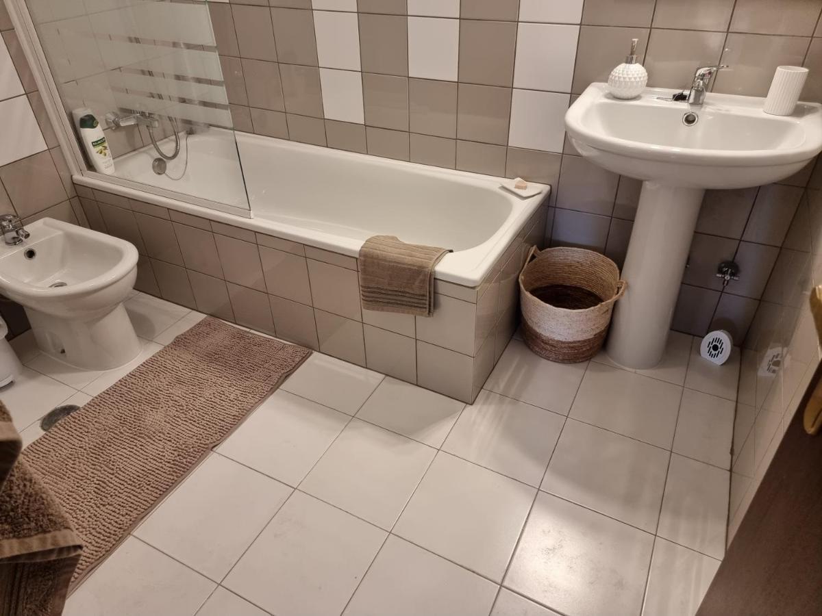 Apartamento Encantador Com Piscina Aquecida Портіман Екстер'єр фото
