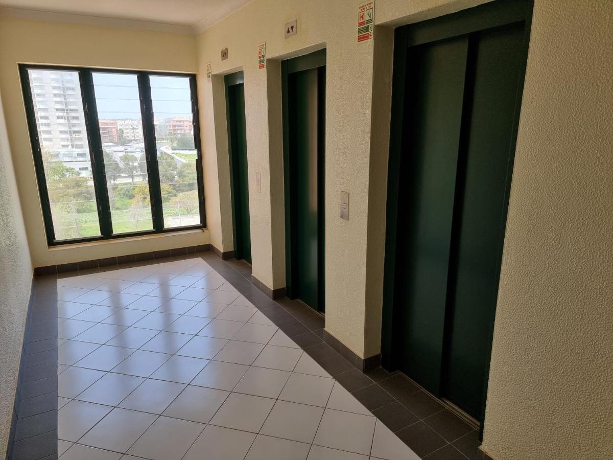 Apartamento Encantador Com Piscina Aquecida Портіман Екстер'єр фото